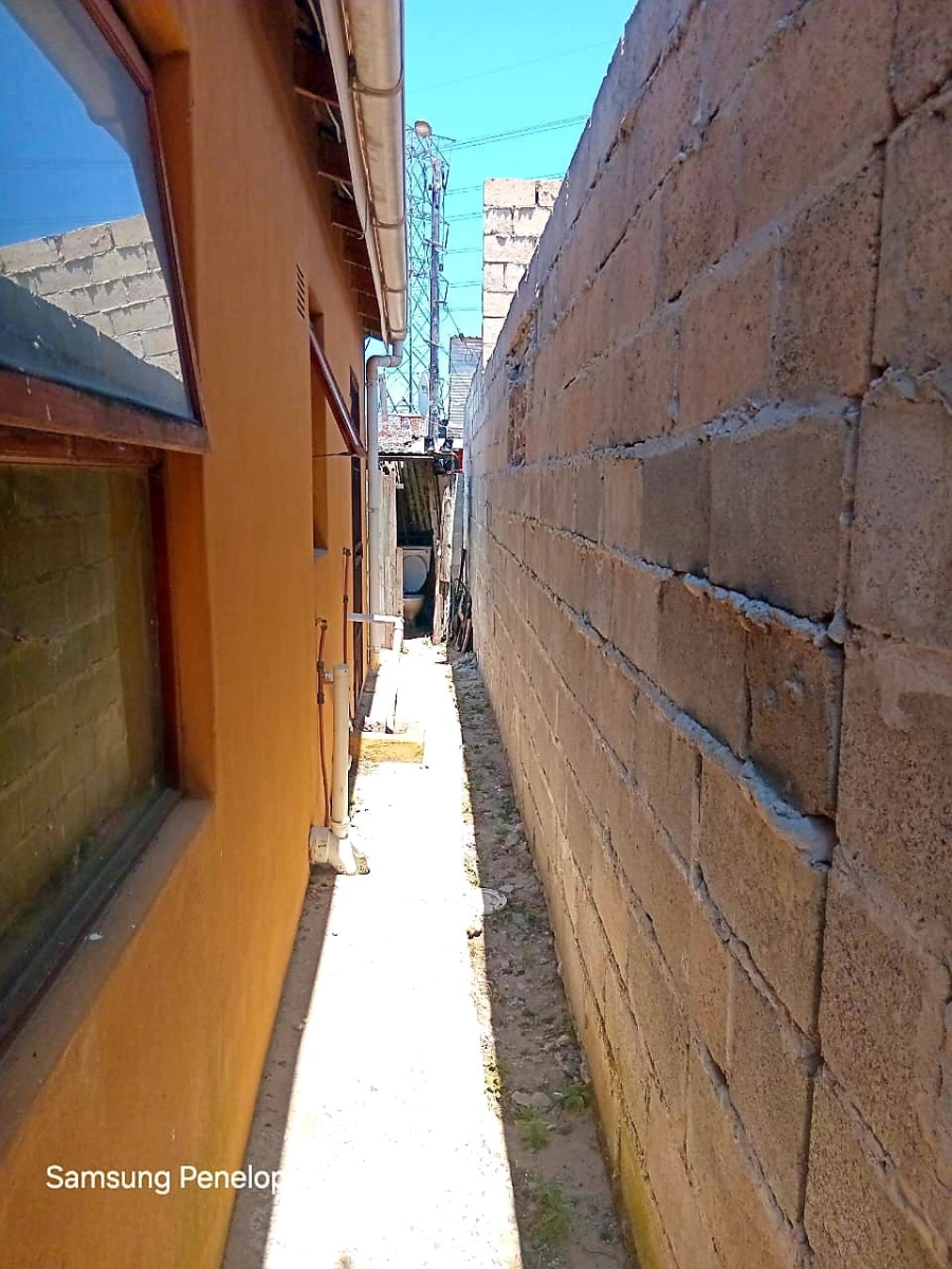 2 Bedroom Property for Sale in Philippi Western Cape